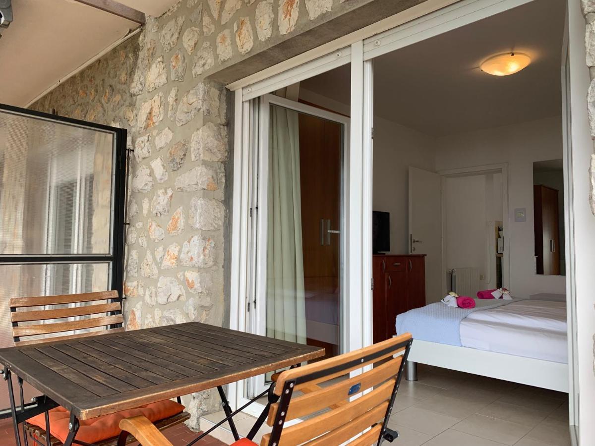 Appartamento Breathtaking Sea View App For 2+1, Bbq ...... Abbazia Esterno foto